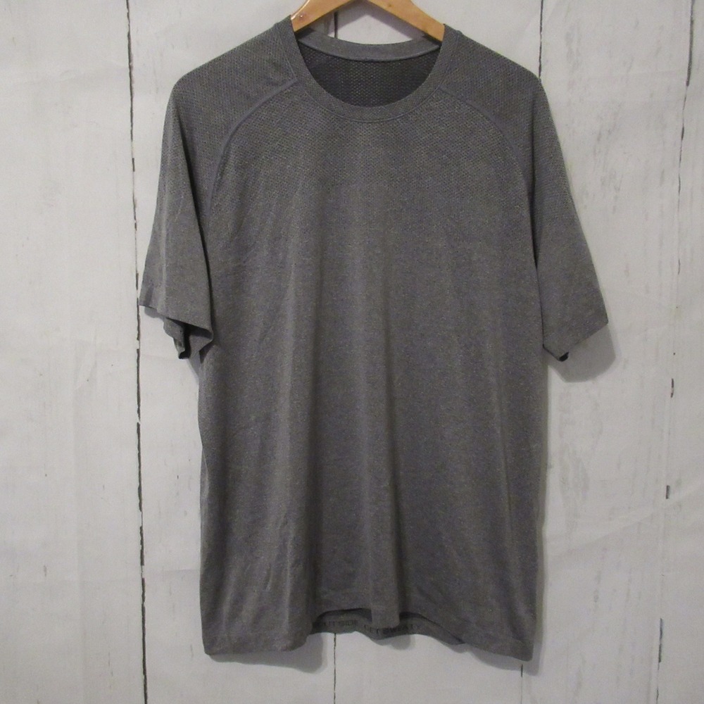 Lululemon Shirt XL Mens Metal Vent Tech Gray Short Sleeve